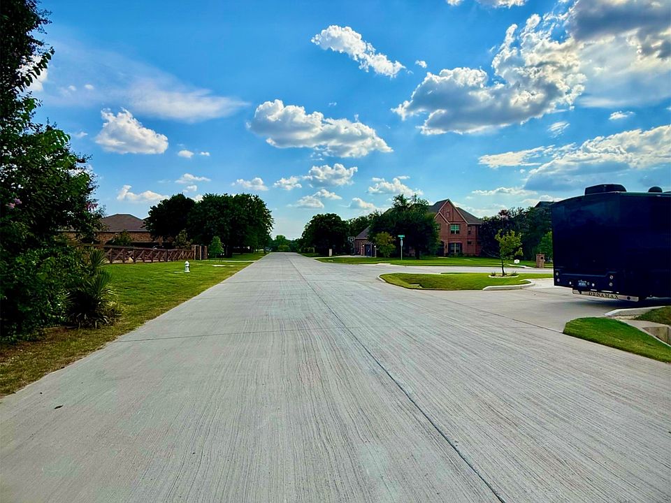 1st image of 18 Marvin Dr