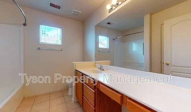 3422 Stony Meadows Cir NE — Photo 11