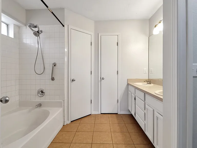 8633 Yale Ave — Photo 20