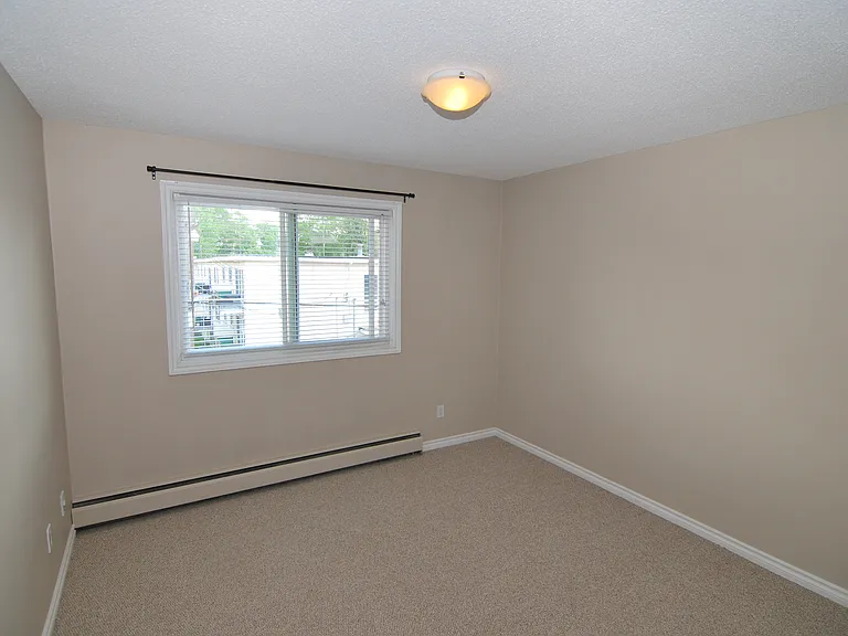 10235 114th St NW — Photo 16