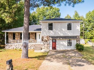 13721 Eagle Hawk Dr, Little Rock, AR 72206