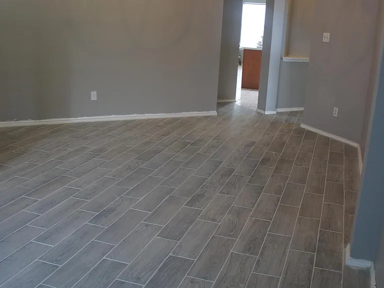 1839 Hillwood Dr — Photo 31
