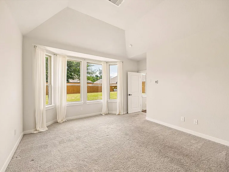 7933 Spring Run Dr — Photo 13