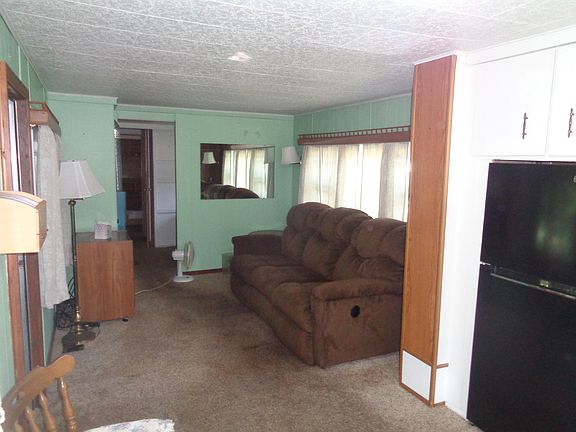 4th image of 213 Cottage Dr