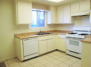564 S Mistletoe Ave APT A, San Jacinto, CA 92583