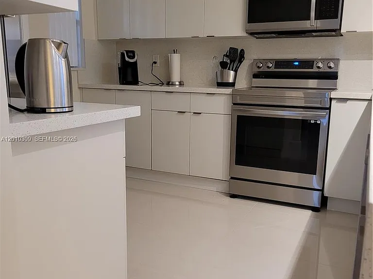 8101 SW 24th Ct #108 — Photo 3