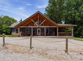 102 Scenic Dr, Mammoth Cave, KY 42259