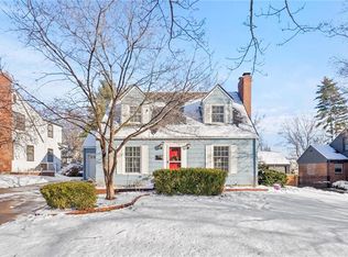 5547 Norwood Road, Fairway, KS 66205