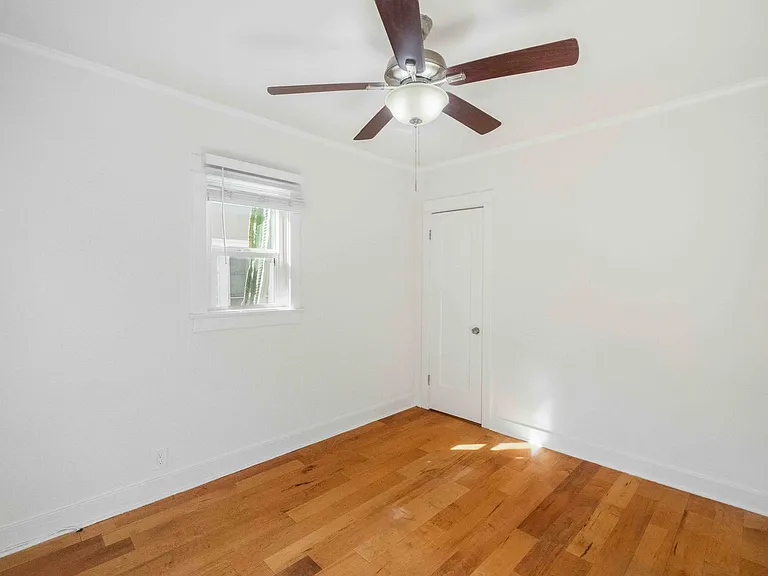5414 Fountain Ave — Photo 13