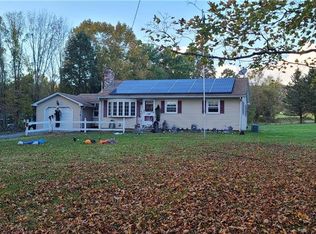 114 Sterling Hill Rd, Moosup, CT 06354