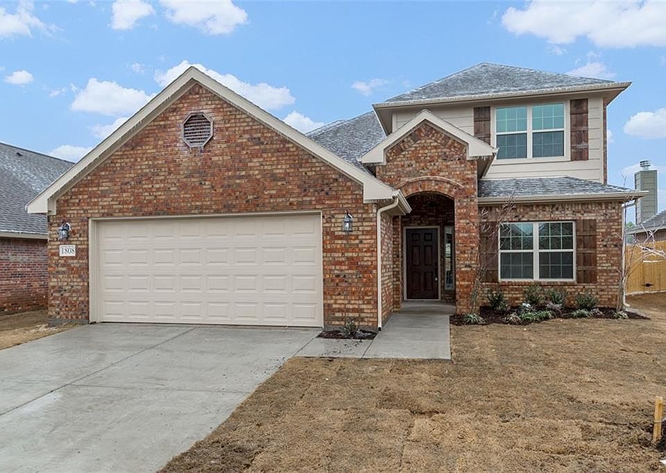 1st image of 1808 Silver Oaks Dr