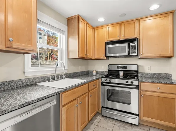 106 Forest St, Arlington, MA 02474