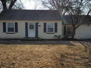 8219 W 75th St, Overland Park, KS 66204