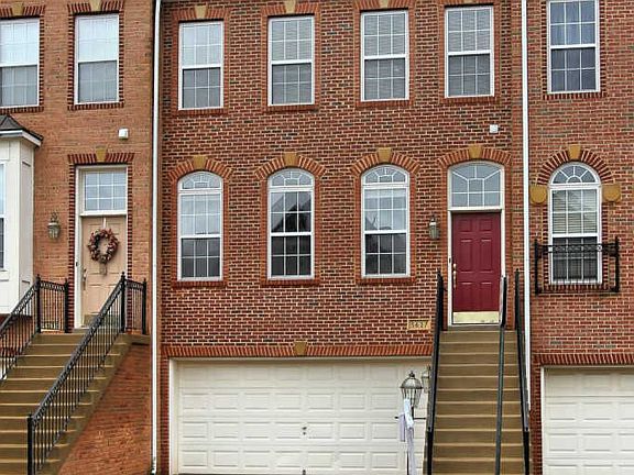 3rd image of 5637 Sheals Ln
