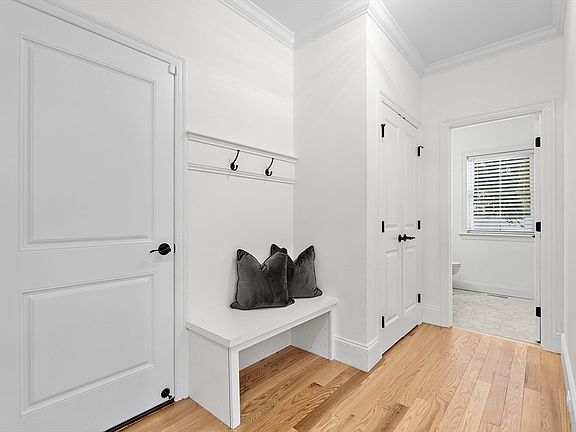 3rd image of 328 Village St #328