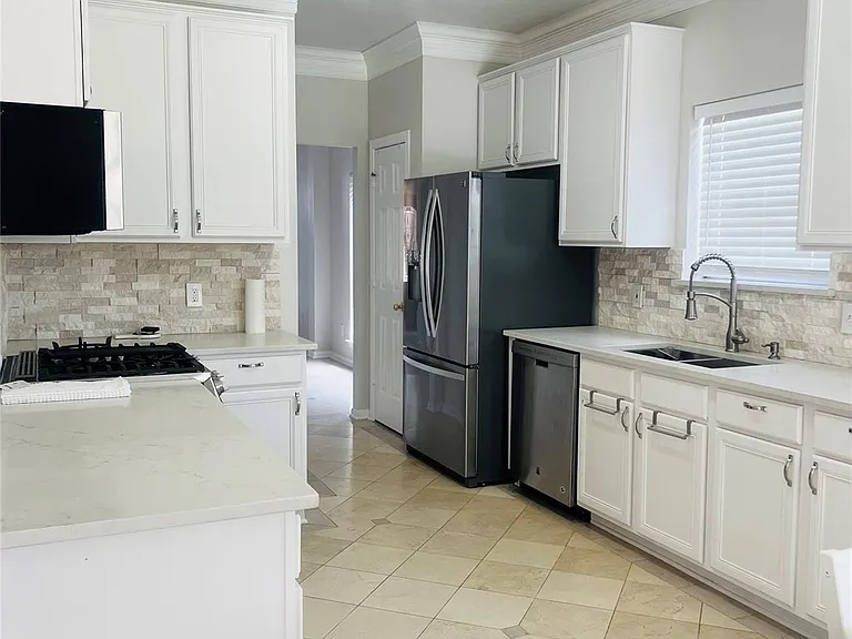 8511 Nashwood Ct — Photo 6