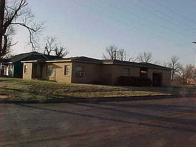 2nd image of 500 Avenue B NE