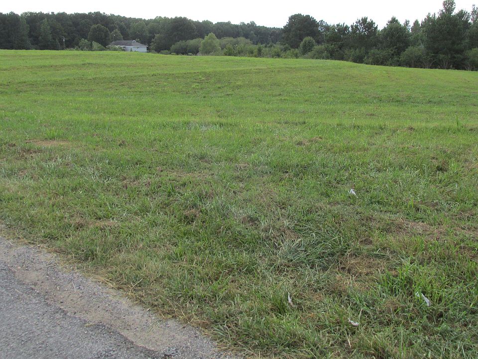 2nd image of Airport Rd