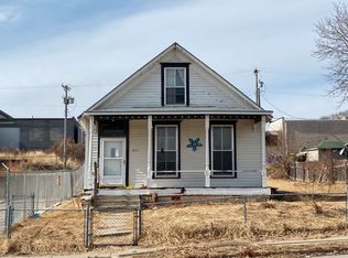 824 S 19th St, Omaha, NE 68108