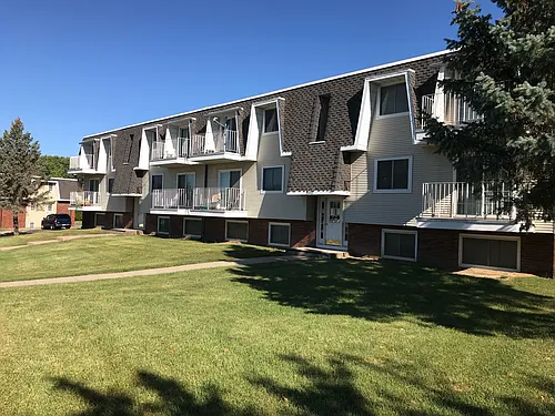 3477 Hillcrest Rd Photo 1