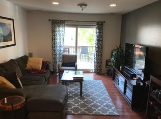 1108 South St #B, Philadelphia, PA 19147