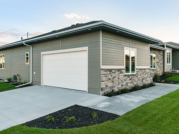 5th image of 2615 Aberdeen Dr