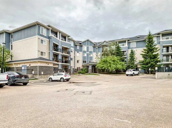 120 Country Village Cir NE #414, Calgary, AB T3K 0E4