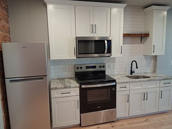 5th image of 329 N Mulberry St APT 1