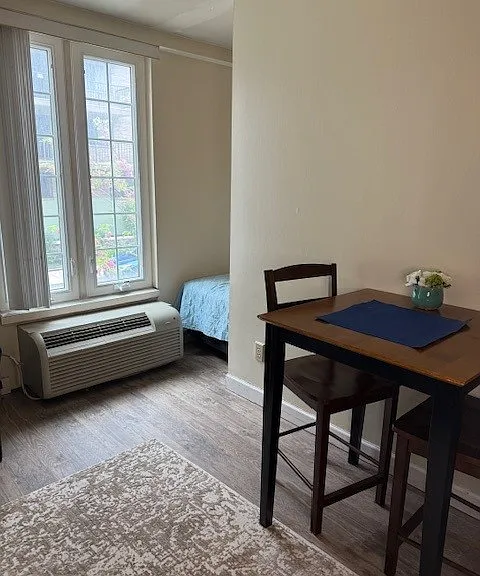 321 E Beaver Ave — Photo 5