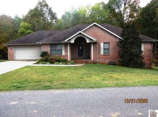1875 Creekview Dr, Paducah, KY 42003