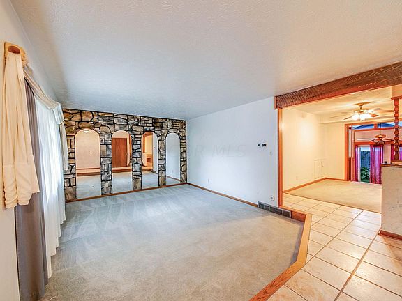 3rd image of 349 Briarwood Dr