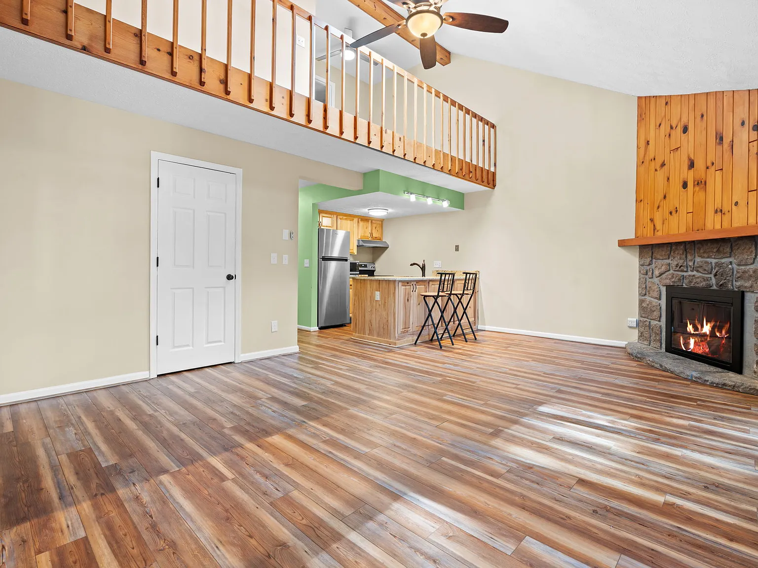 2 bed, 1153 sqft, $1,475 — Photo 3