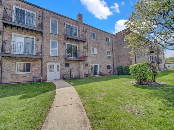 167 W Elk Trl APT 167, Carol Stream, IL 60188