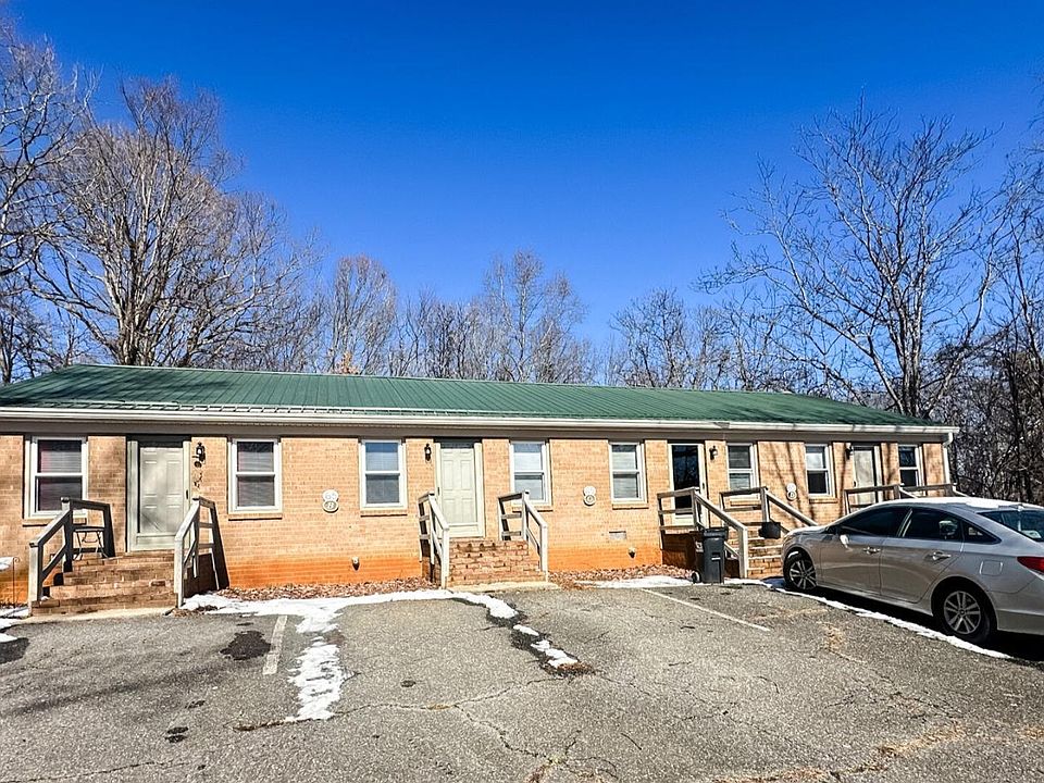 1st image of 65 Lee Pl