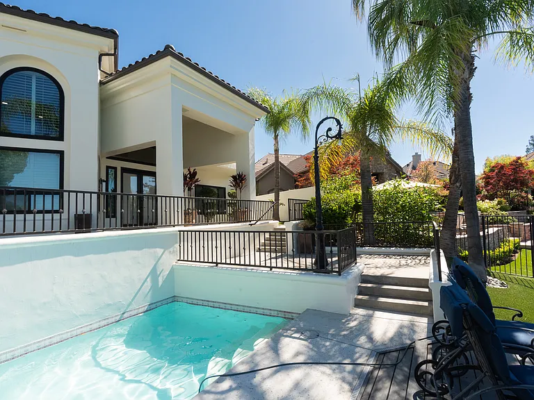 2589 W Lake Van Ness Cir — Photo 52