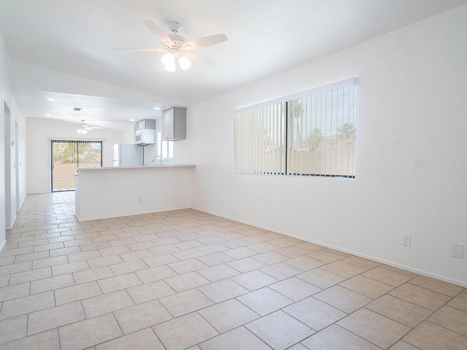 1st image of 78683 Avenue 42