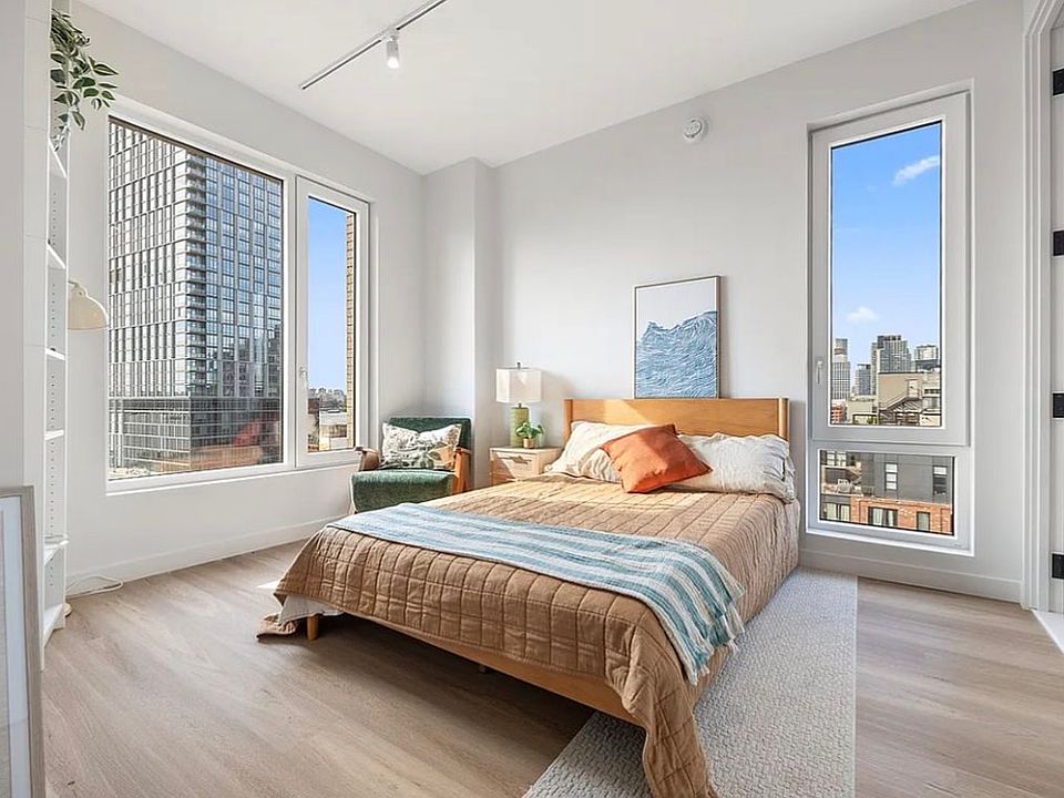 1st image of 85 Quay St #407