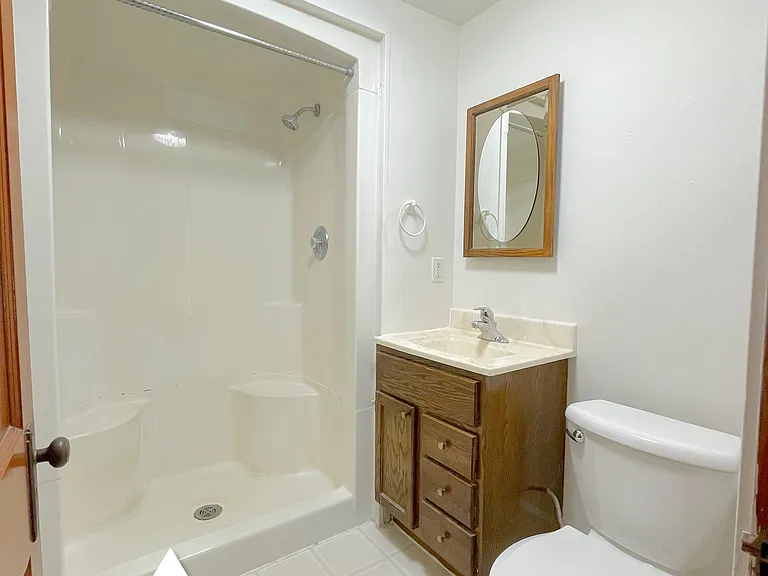 413 Blaine Ave — Photo 10