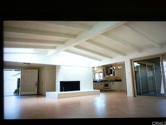 3rd image of 2366 W 230th St