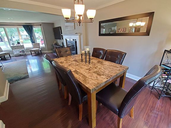 3rd image of 2301 Silver Leaf Ln