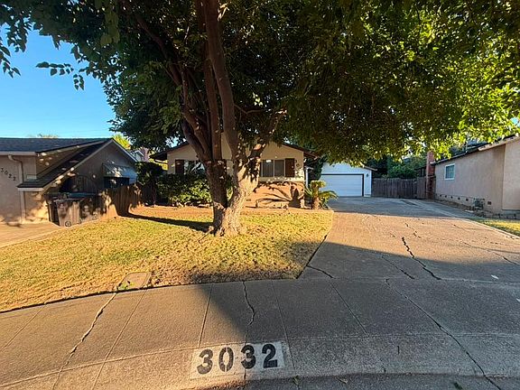 4th image of 3032 Elmwood Ave