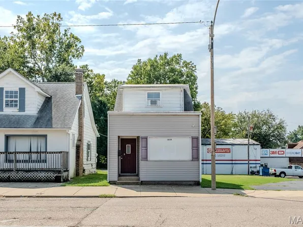 1610 W Main St, Belleville, IL 62220