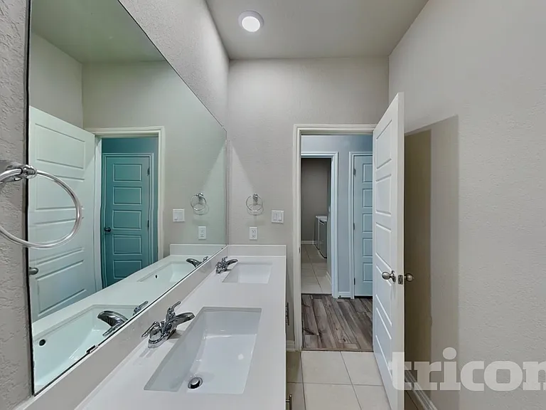 13543 Paxton Blvd — Photo 12