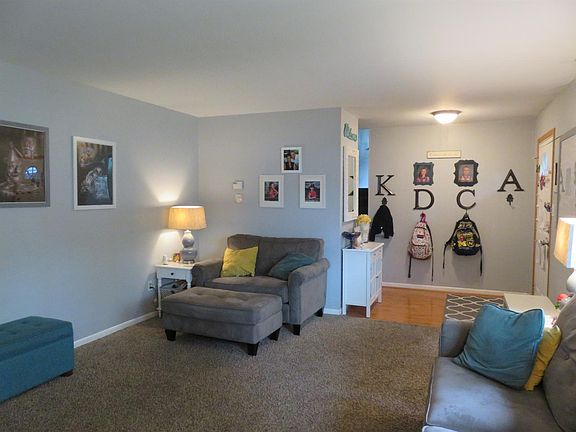 4th image of 881 W 66th Ave