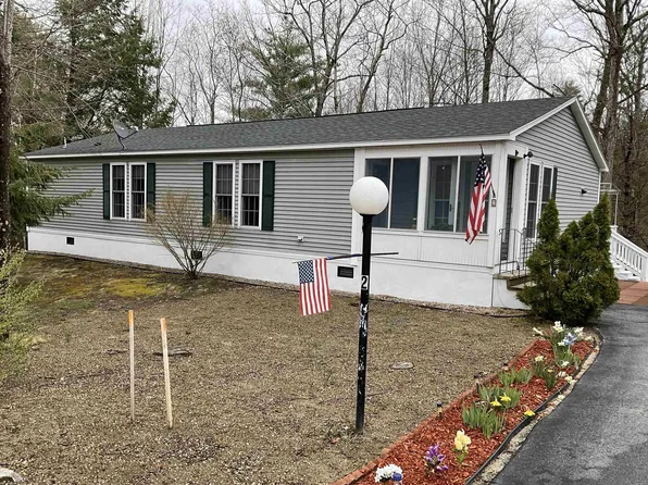 2 Moultrie Drive, Wolfeboro, NH 03894