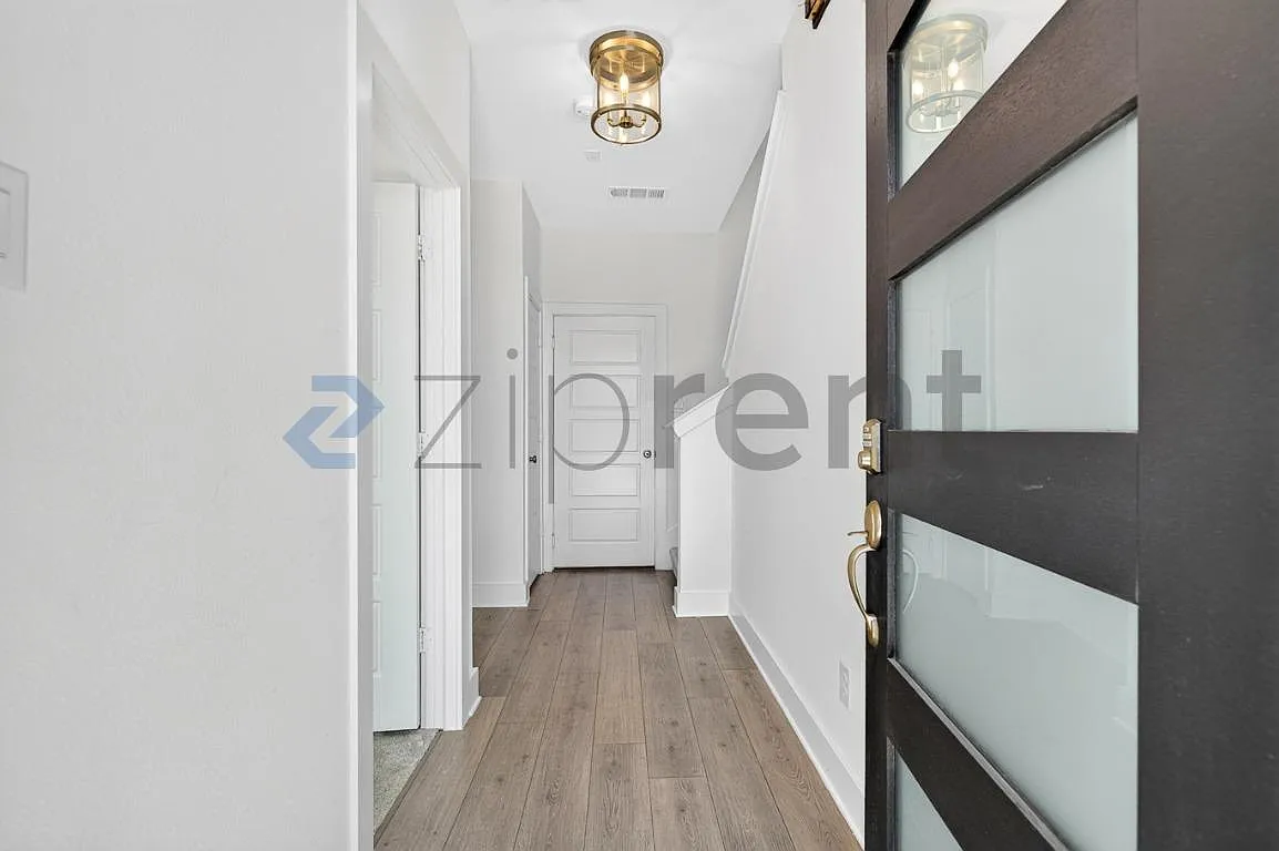 Frisco Heights Addition — Photo 3