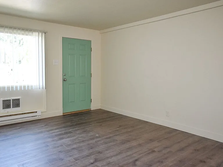 Sun Basin Apartments — Photo 10