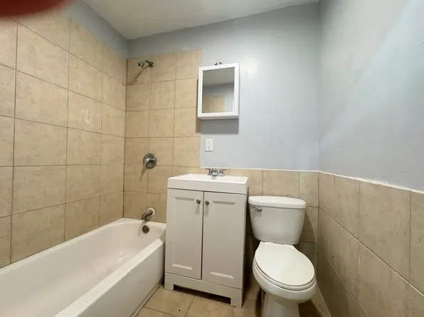 75 East 21st Street image 7 of 7