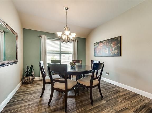 5th image of 3817 Laurel Crossing Dr