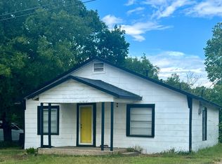 132 N Commerce St, Burleson, TX 76028